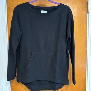 Lou & Grey black sweatshirt